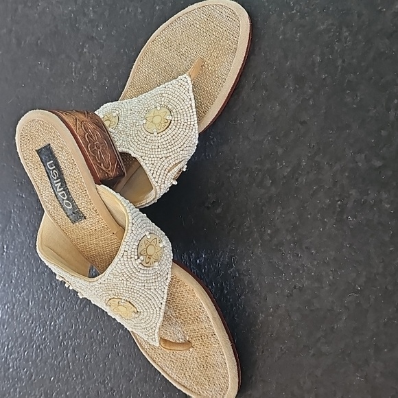 Usindo Beaded Sandals Size 6 - Picture 3 of 7